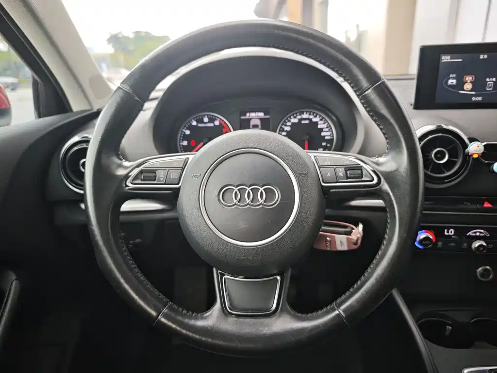 Audi A3 2016 — фото 8