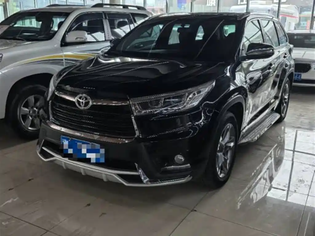 Toyota Highlander 2016 — фото 1