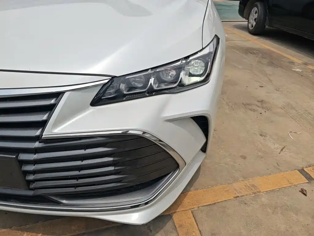 Toyota Avalon 2022 — фото 24