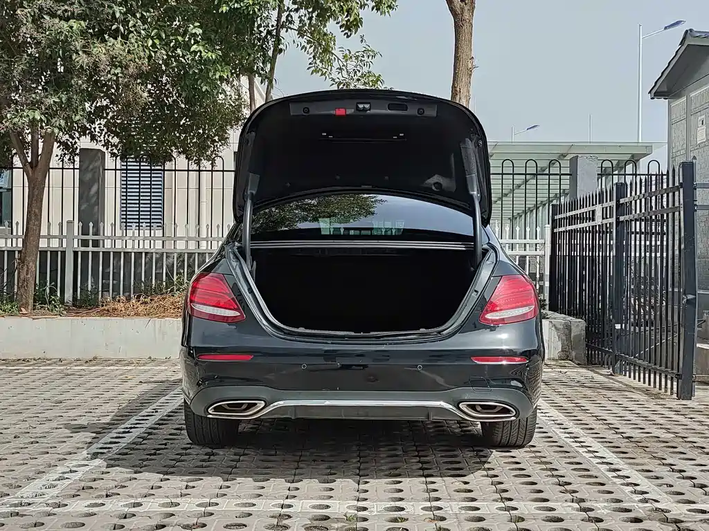 Mercedes-Benz E-Class 2020