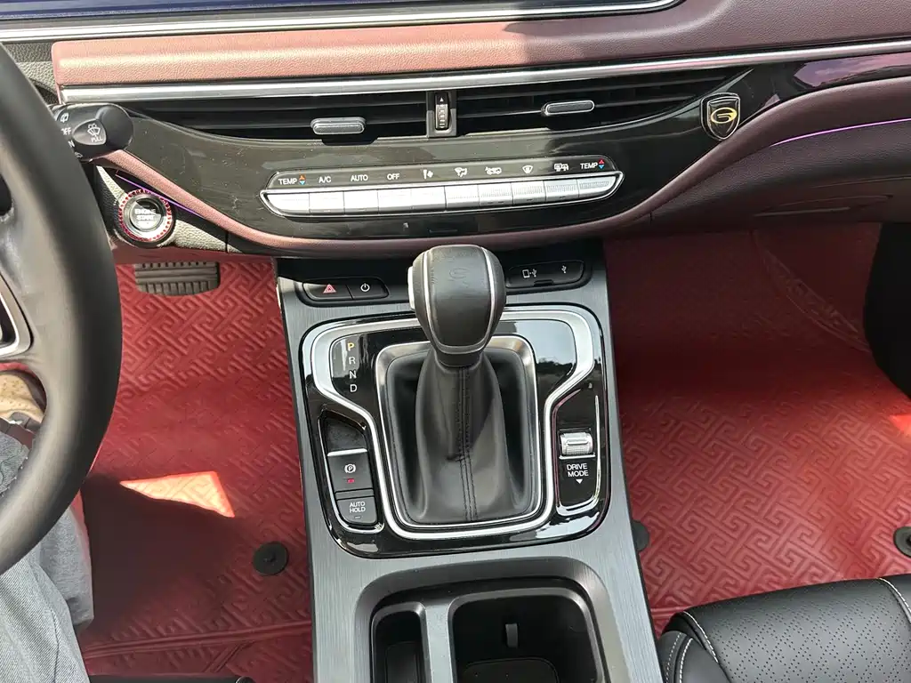 GAC Motor Trumpchi M6 2022 — фото 14
