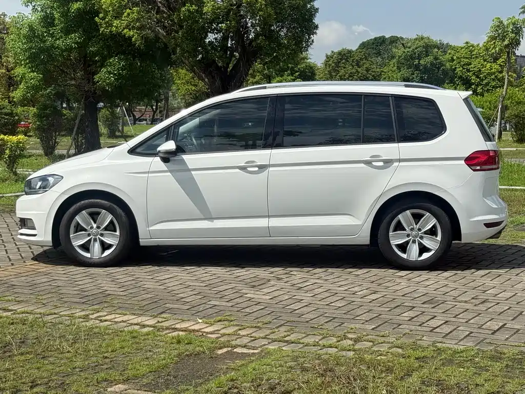 Volkswagen Touran 2017