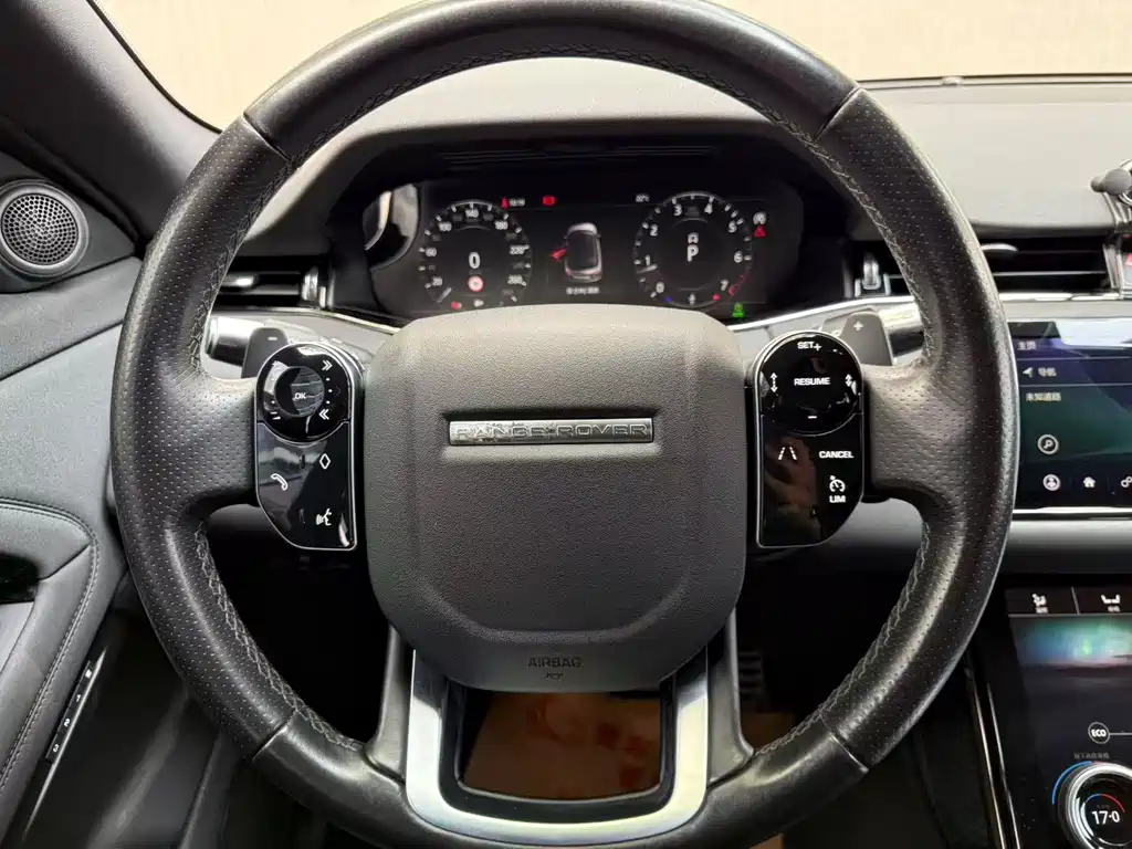 Land Rover Evoque 2020 — фото 11