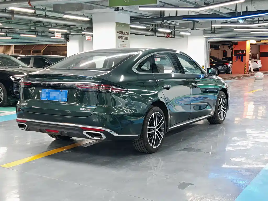 Geely Emgrand 2025 — фото 14