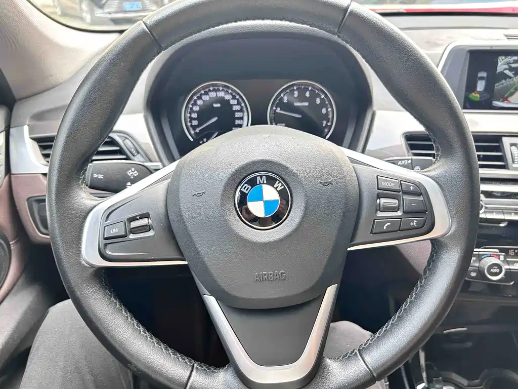 BMW X1 2019 — фото 6