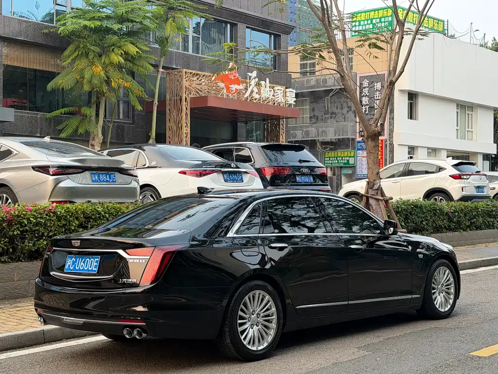 Cadillac CT6 2023 — фото 12