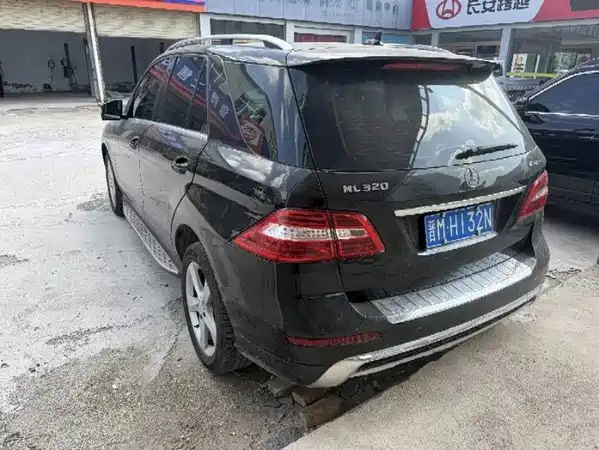 Mercedes-Benz M-Class 2014