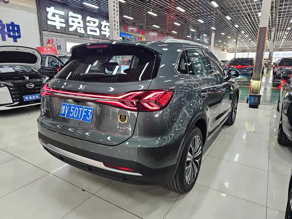 Hongqi HS5 2026