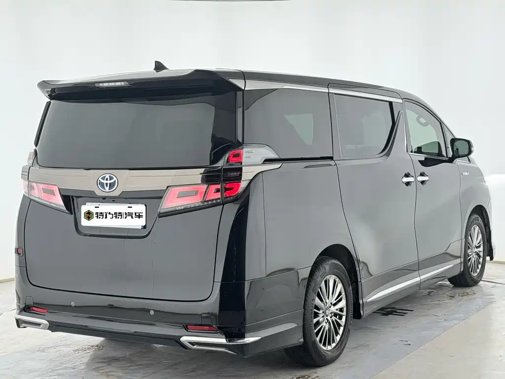 Toyota Vellfire 2023 — фото 4