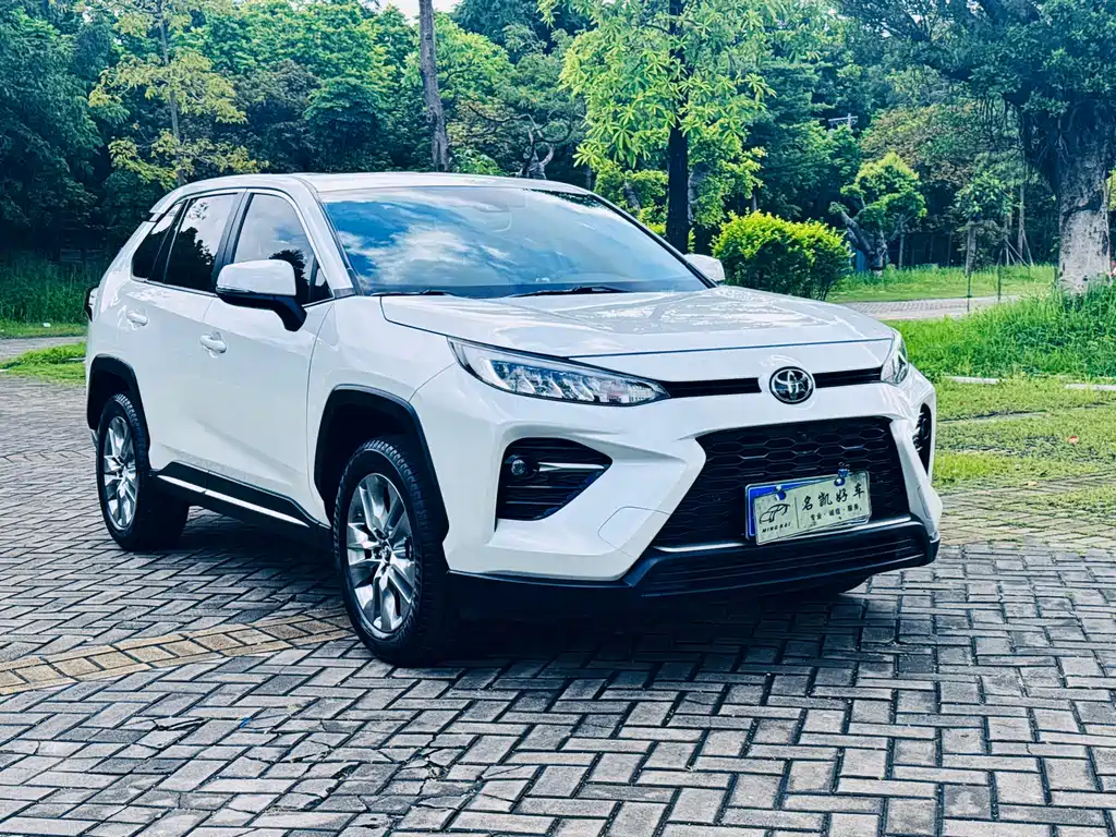Toyota Wildlander 2022 — фото 2