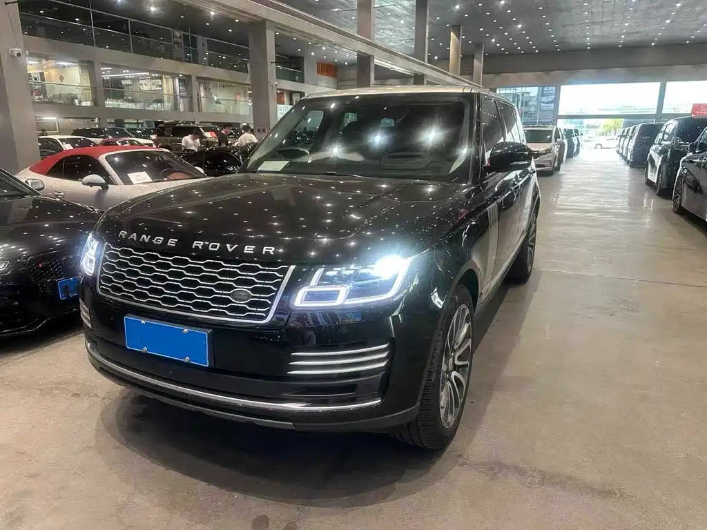 Land Rover Range Rover 2019 — фото 1