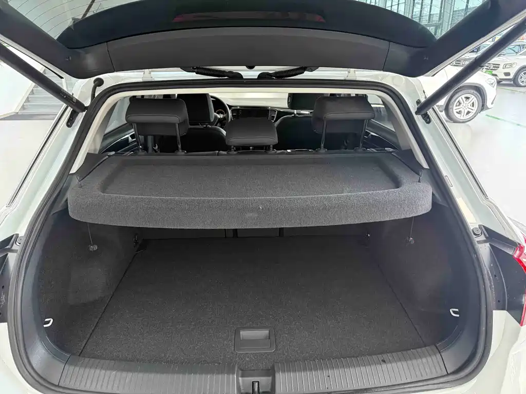 Volkswagen T-Roc 2022 — фото 17