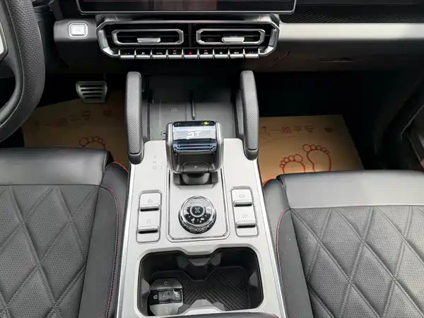 Jetour Traveller 2025