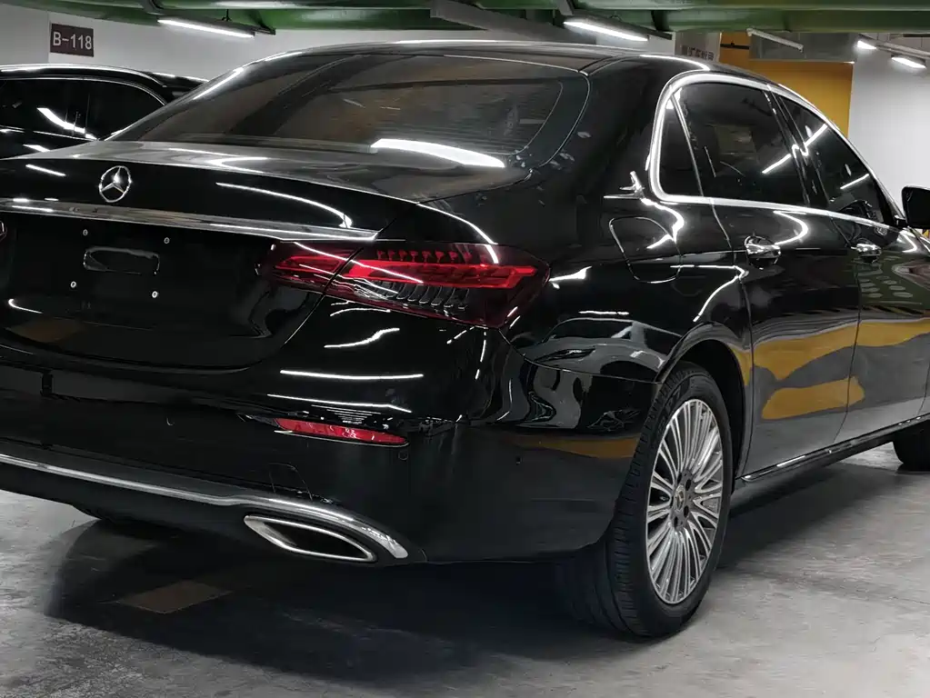 Mercedes-Benz E-Class 2023 — фото 23