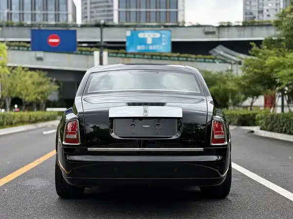 Rolls-Royce Phantom 2015