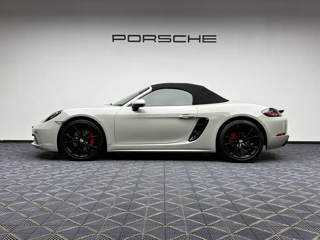 Porsche 718 2023 — фото 5