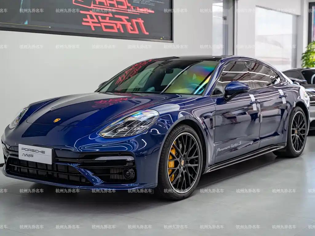 Porsche Panamera 2022 — фото 1