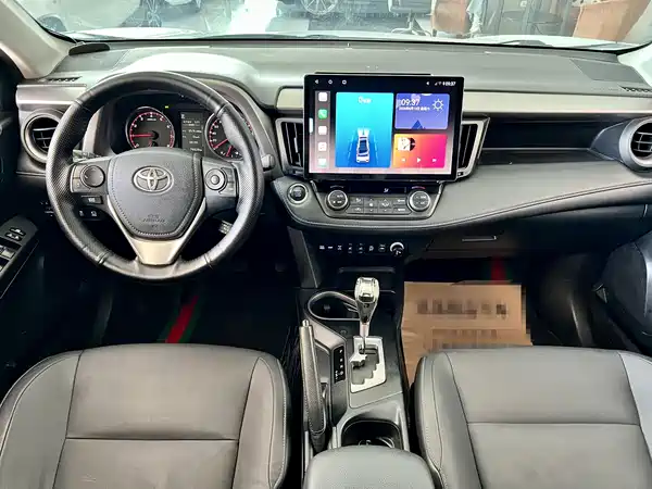 Toyota RAV4 2017