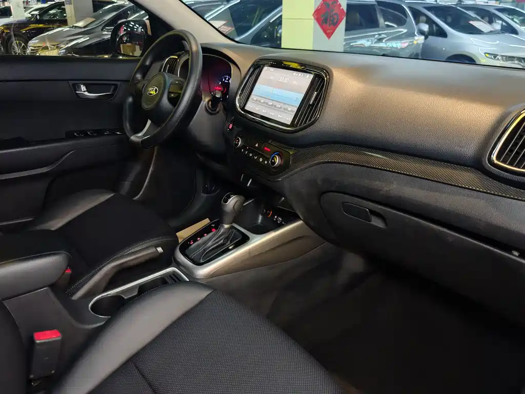Kia KX3 2016 — фото 10