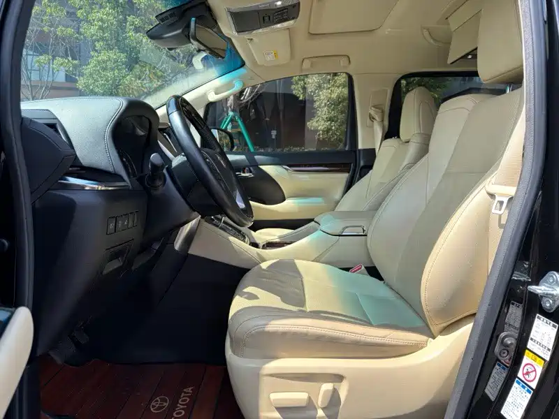 Toyota Alphard 2019
