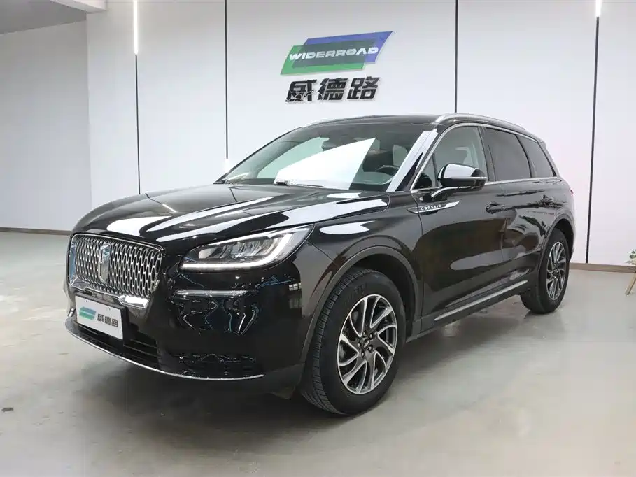 Lincoln Corsair 2021