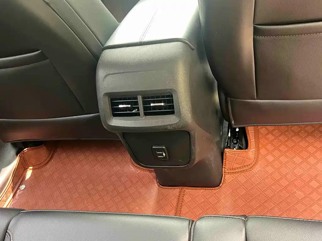 Chevrolet Equinox 2017 — фото 15