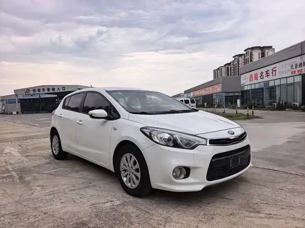 Kia K3S 2015