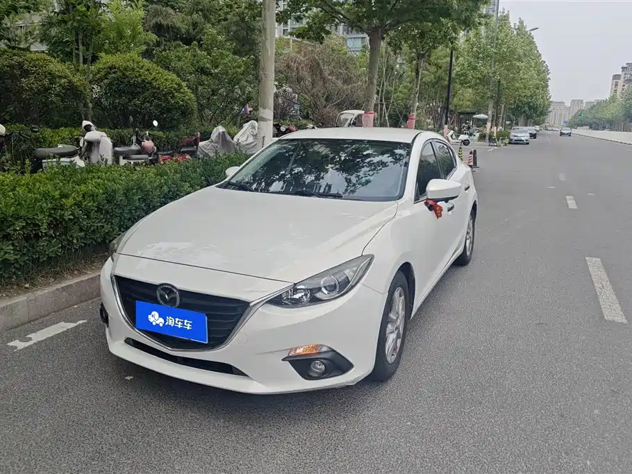 Mazda 3 Axela 2017 — фото 1
