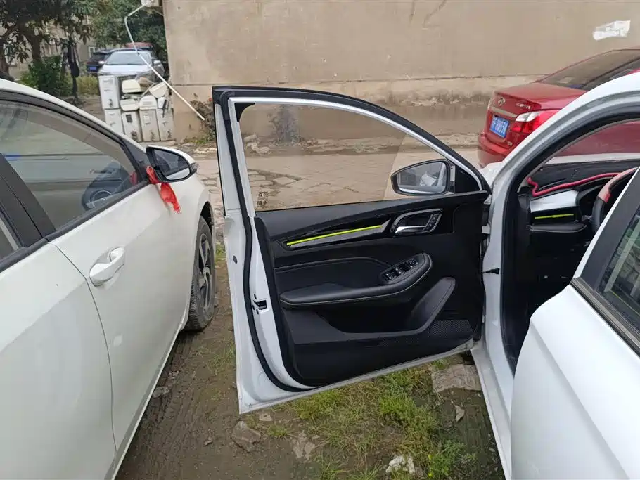 Roewe i5 2022