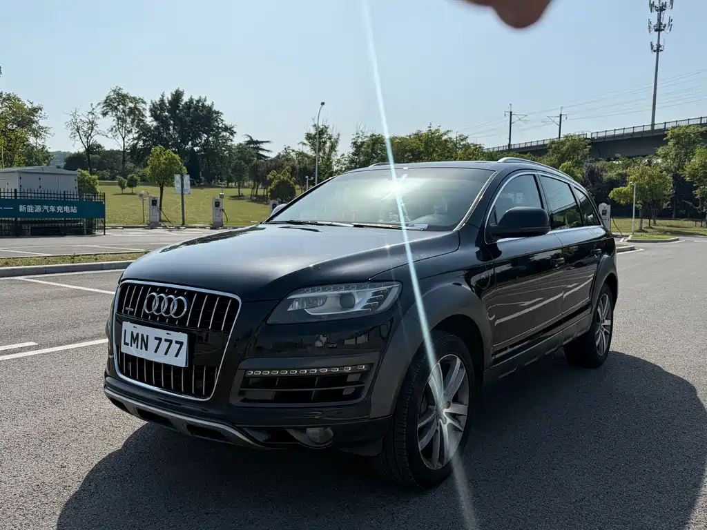 Audi Q7 2015 — фото 11