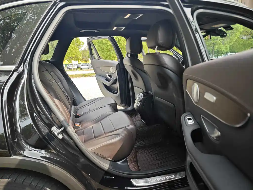 Mercedes-Benz GLC 2021
