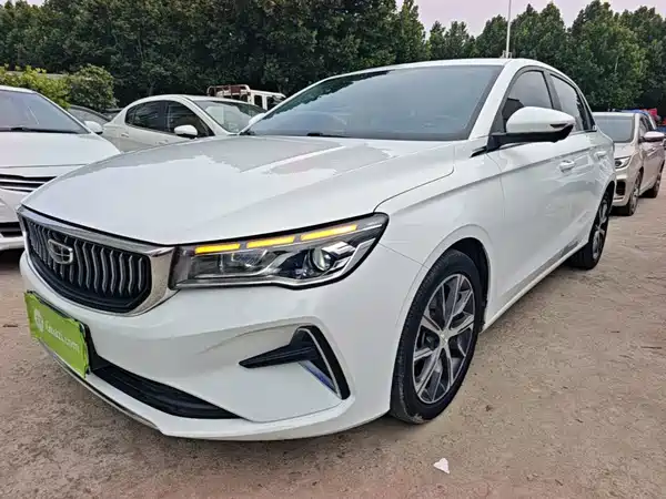 Geely Emgrand 2023