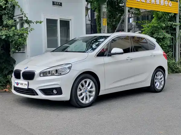 BMW 2 Series Station Wagon 2017