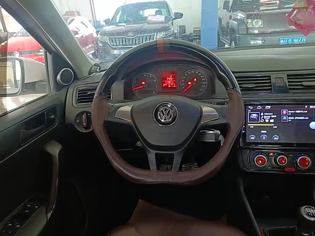 Volkswagen Santana 2018 — фото 11