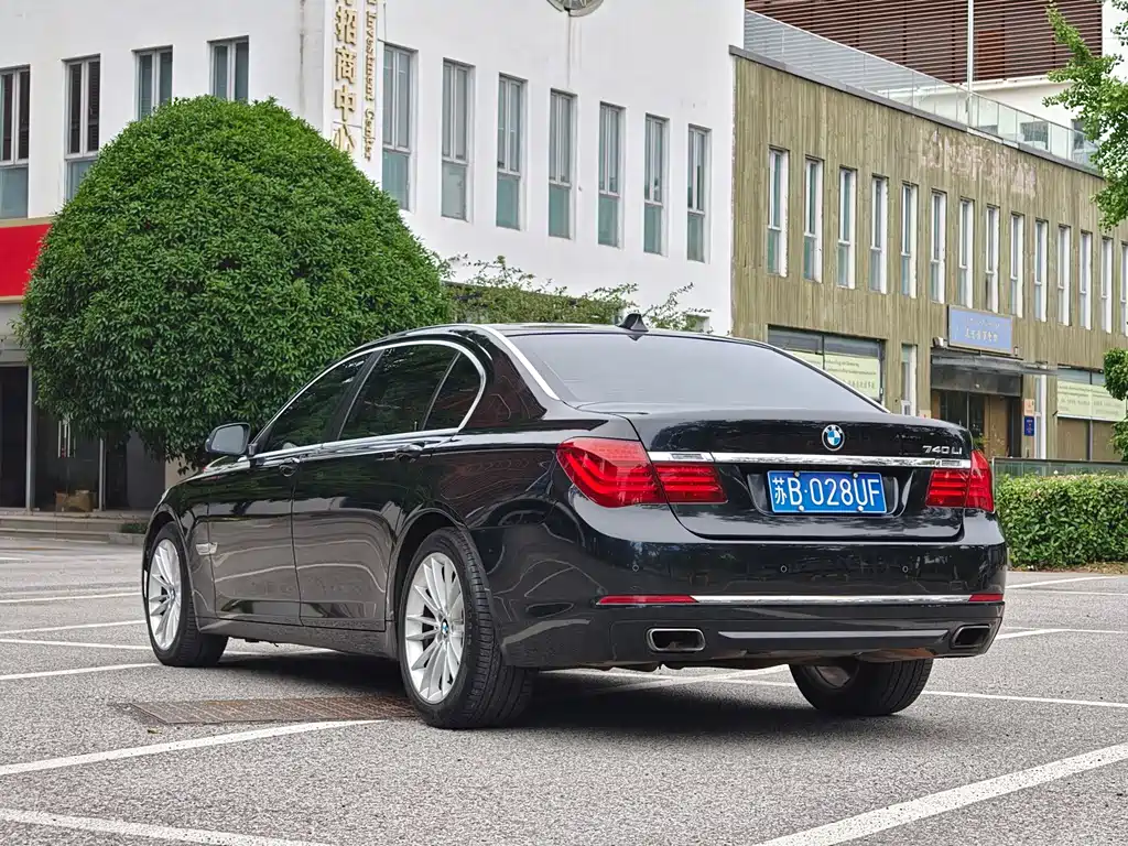 BMW 7 Series 2015 — фото 5