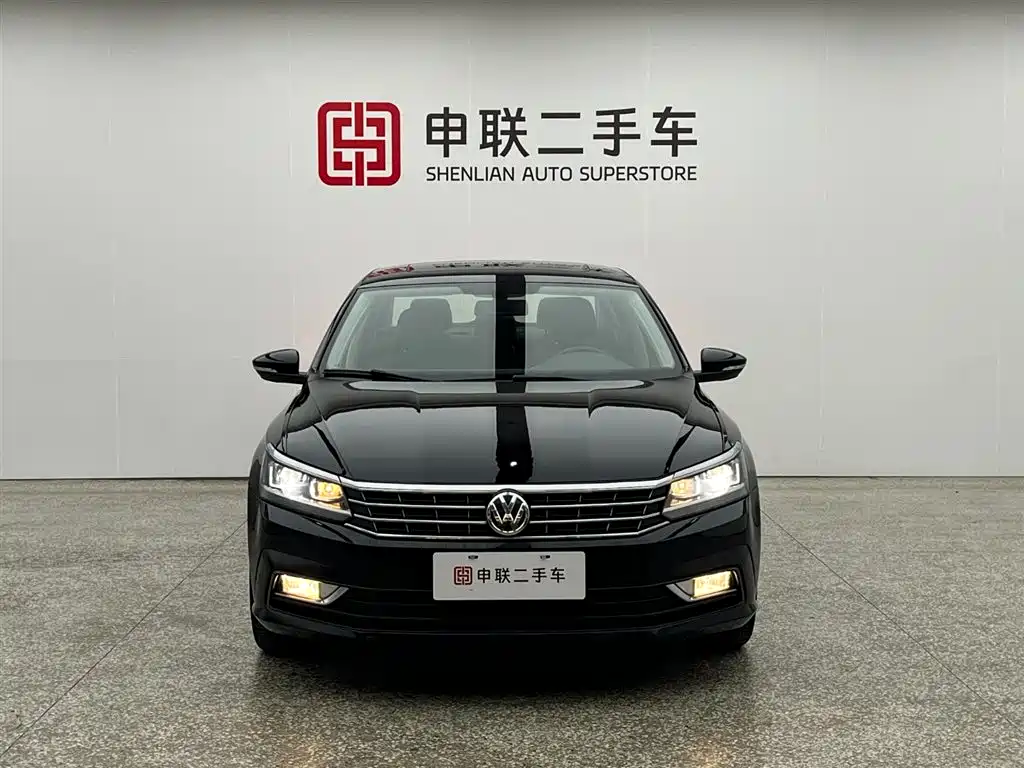 Volkswagen Passat 2018 — фото 5