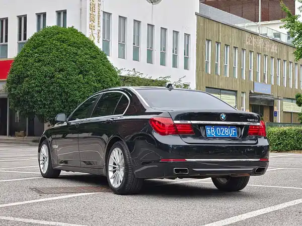 BMW 7 Series 2015