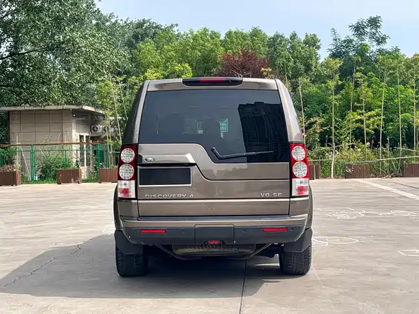 Land Rover Discovery 2012