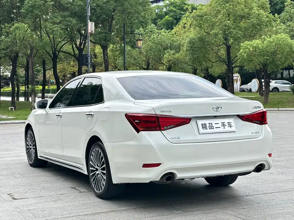 Toyota Crown 2019 — фото 18
