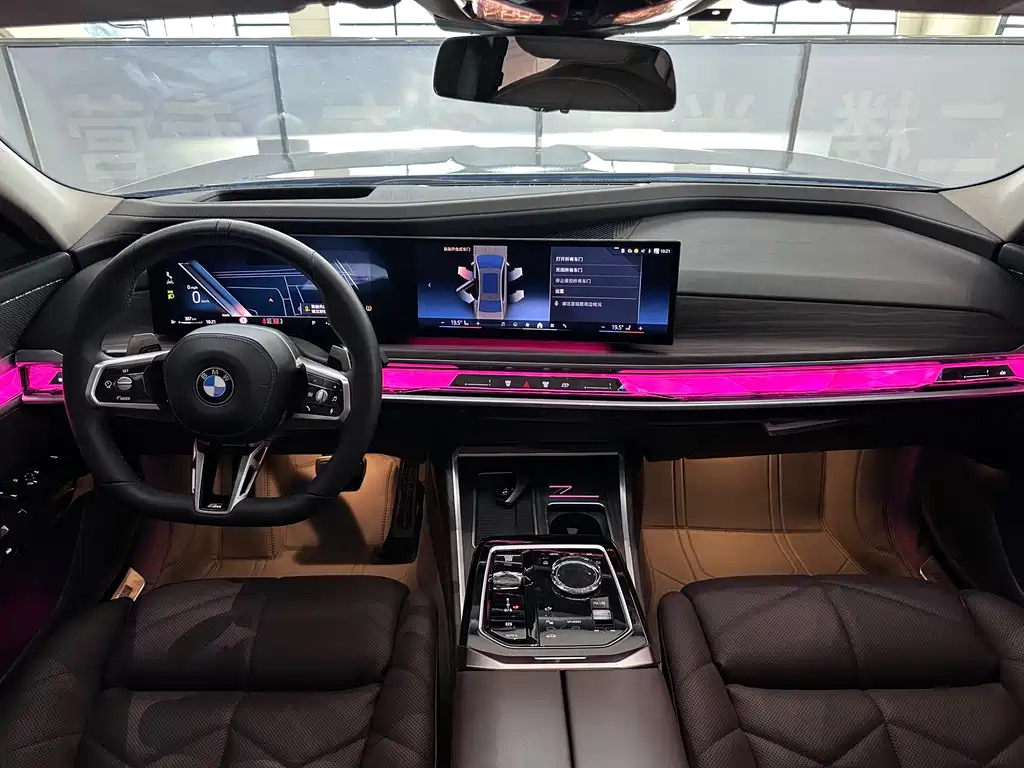 BMW 7 Series 2023 — фото 13
