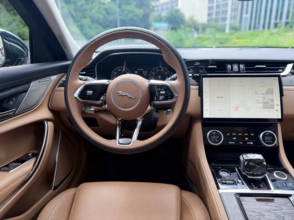 Jaguar XFL 2023 — фото 17