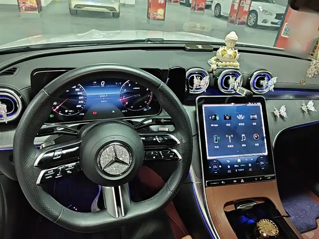 Mercedes-Benz C-Class 2023 — фото 10