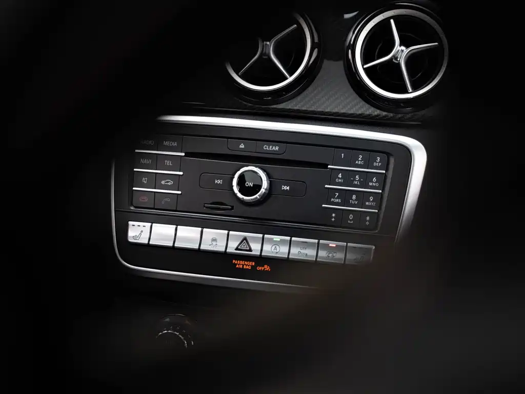 Mercedes-Benz CLA AMG 2019 — фото 16
