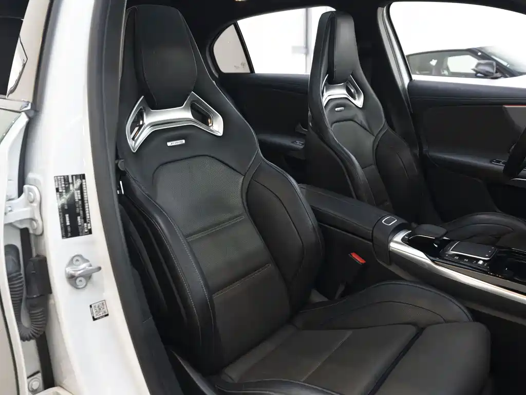 Mercedes-Benz A-Class AMG 2020 — фото 11