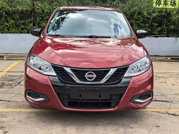 Nissan Tiida 2021
