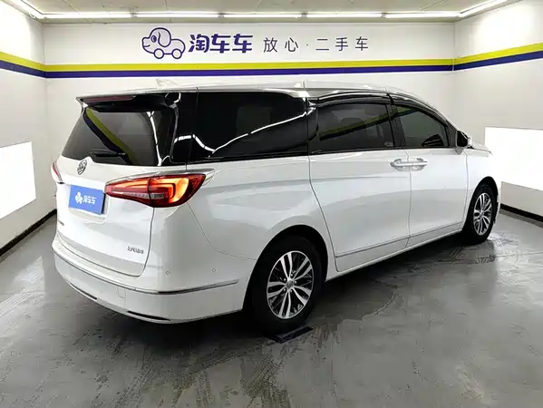 Buick GL8 2020