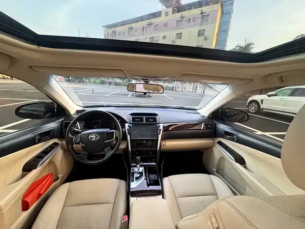 Toyota Camry 2016