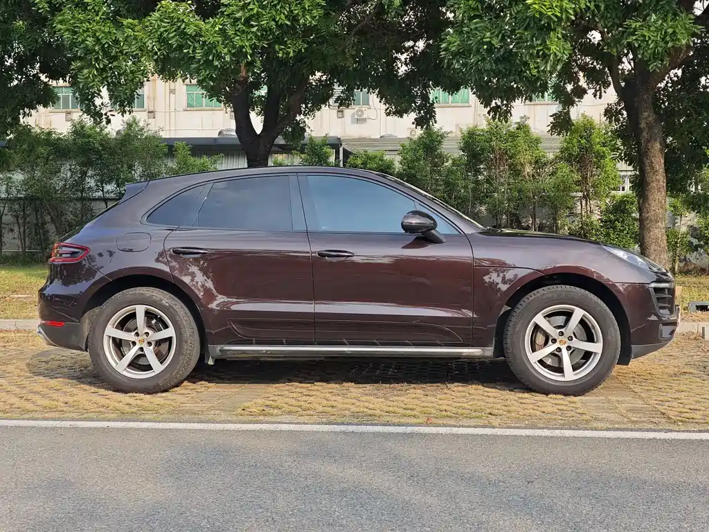 Porsche Macan 2017 — фото 5