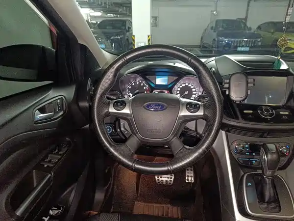 Ford Kuga 2015