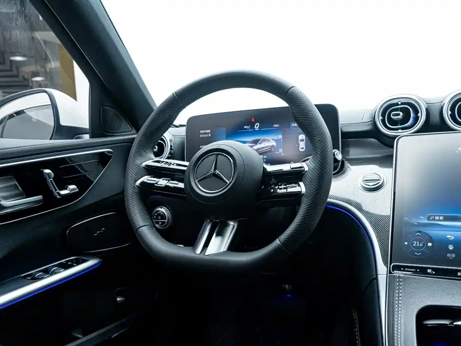 Mercedes-Benz C-Class 2026 — фото 15